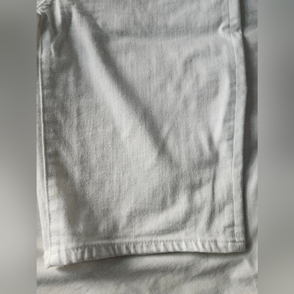 CHICO'S So Slimming Girlfriend White Jean Shorts | SZ 2 - Picture 6 of 9